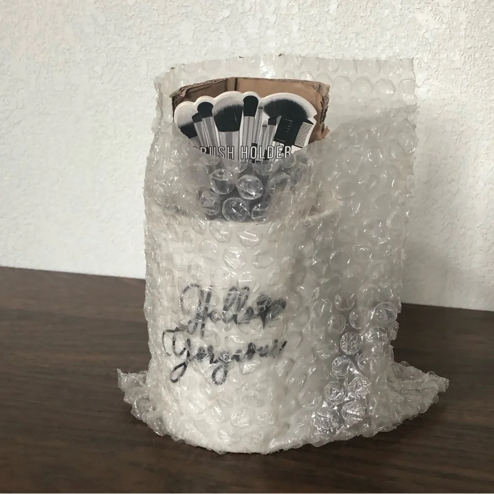 COLLECTION XIIX Hello Gorgeous Brush Holder Cup